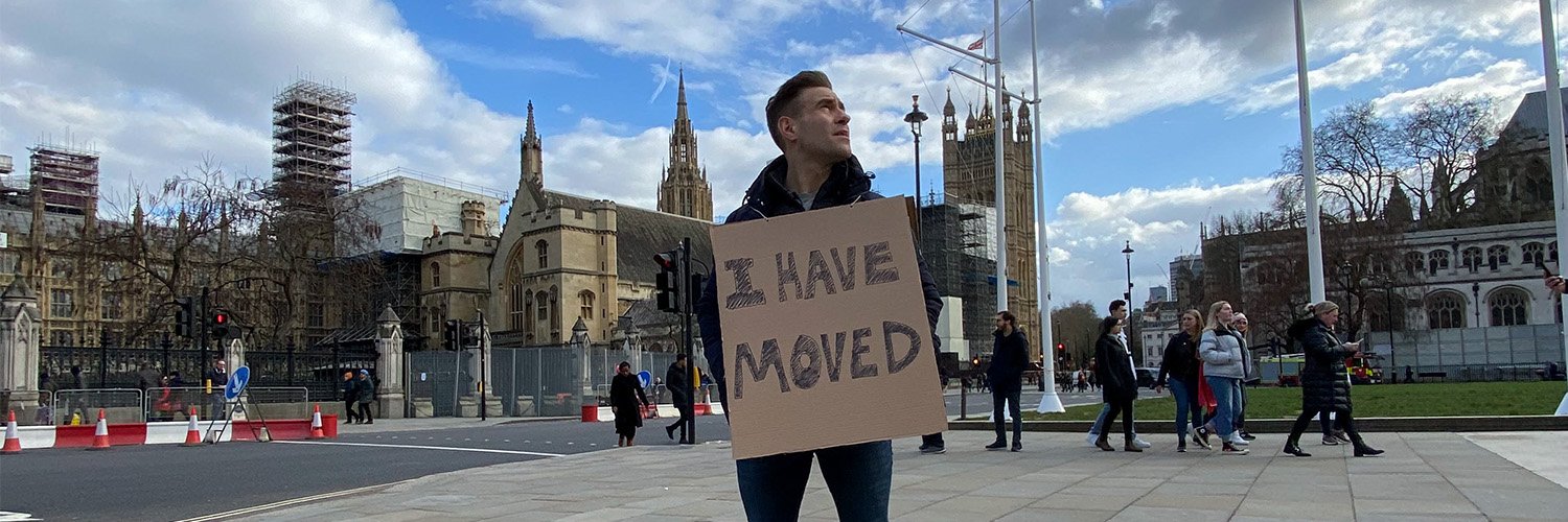 SIMON HAS MOVED PAGE banner