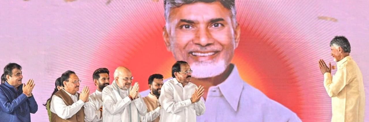 varmaong's profile banner image