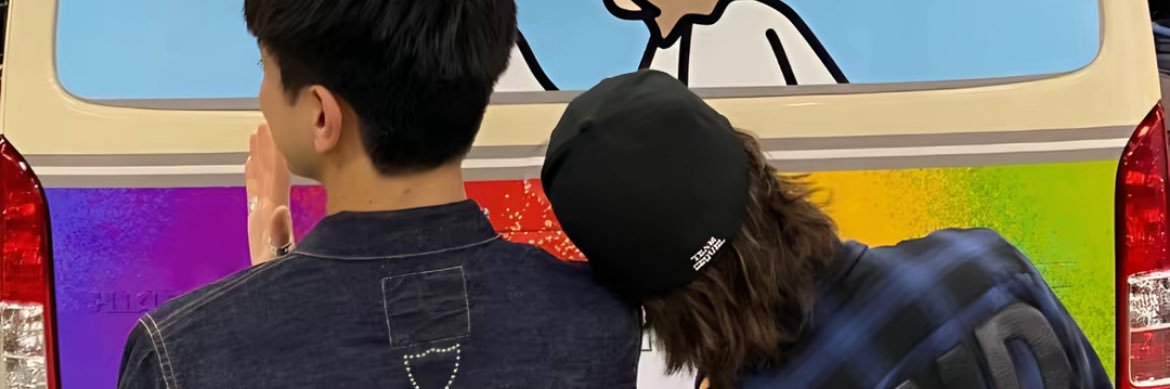 M banner