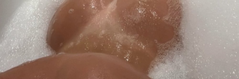 danielleflirts's profile banner image