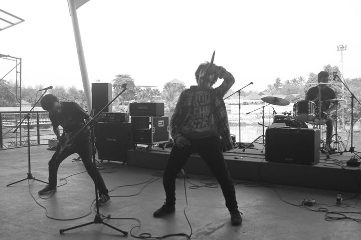 STARTVERSUSORDINARY banner