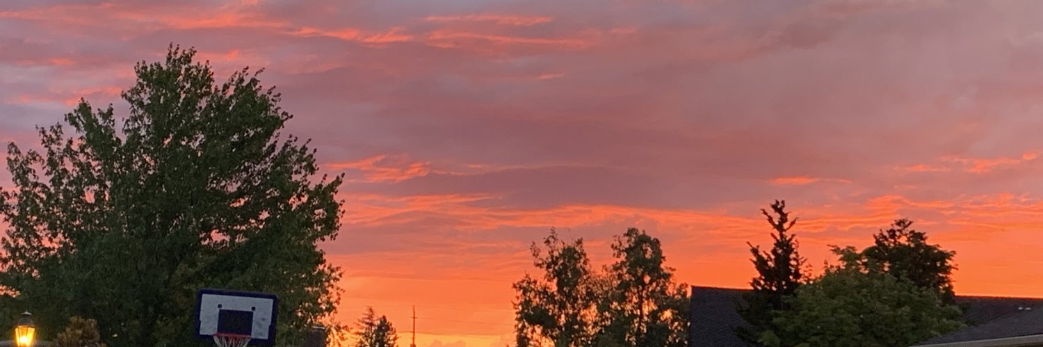 DanielleB345's profile banner image