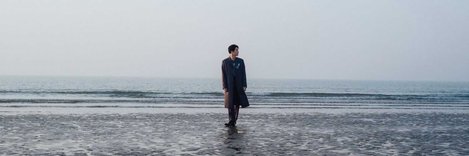 myeonochromatic's profile banner image