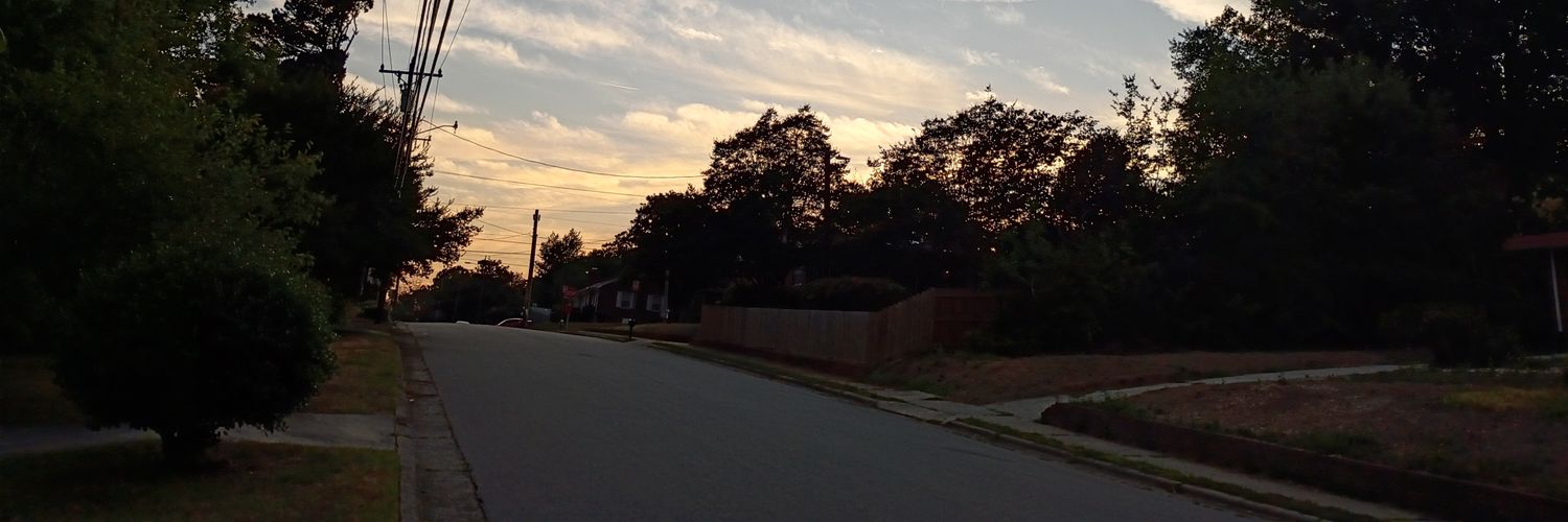 Decenn14's profile banner image