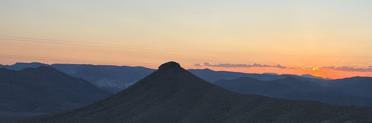 mlnd1013's profile banner image