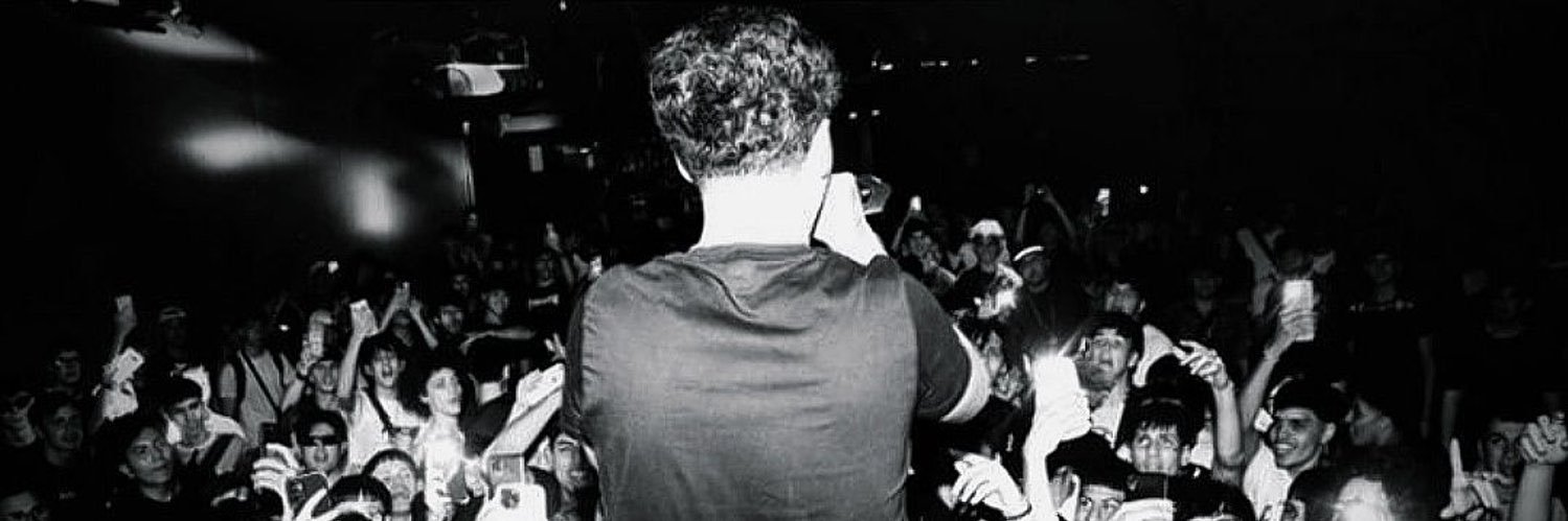 zellwow_'s profile banner image