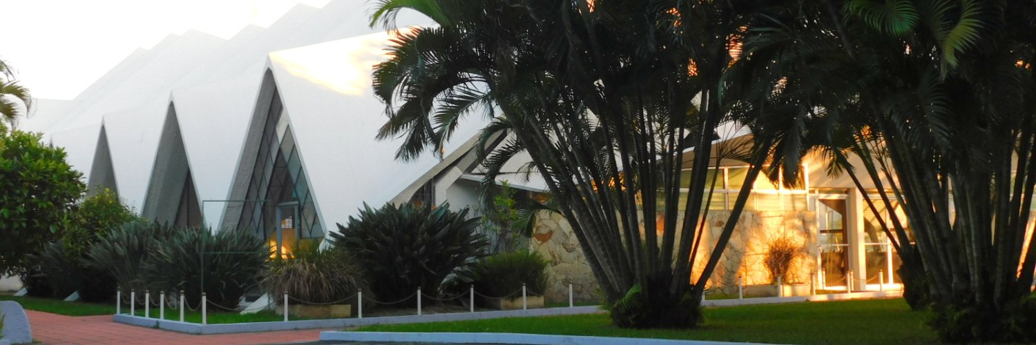 Externado de San José banner