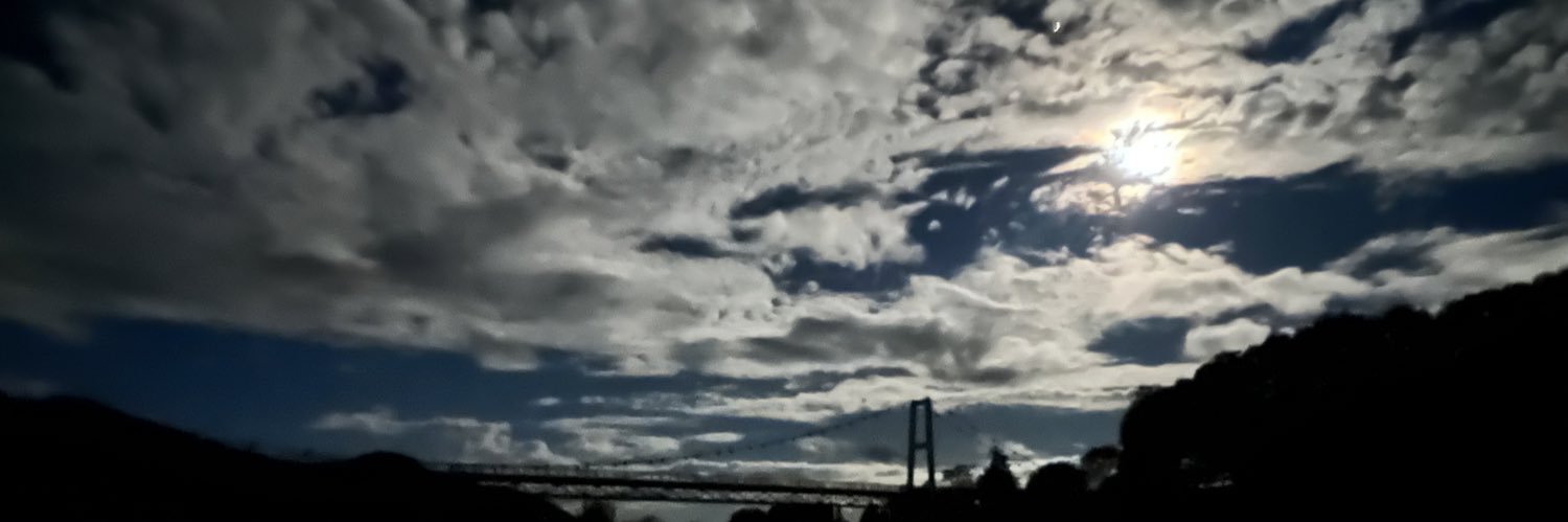 ucho1002's profile banner image