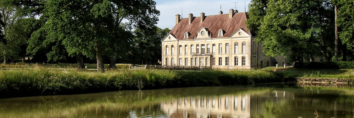 Château de Commarin banner