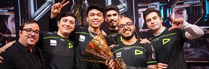 LLLVinyz's profile banner image