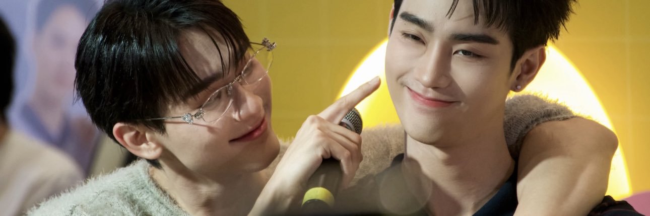 Bookalyn🦊🍅. banner