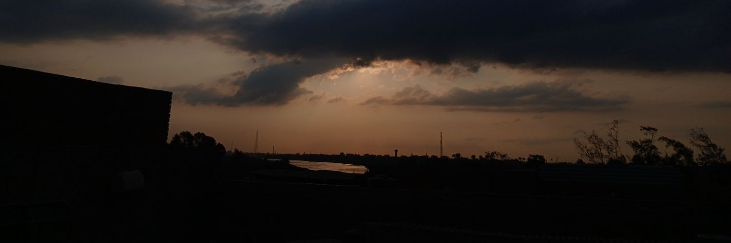 Nnnuur_33's profile banner image