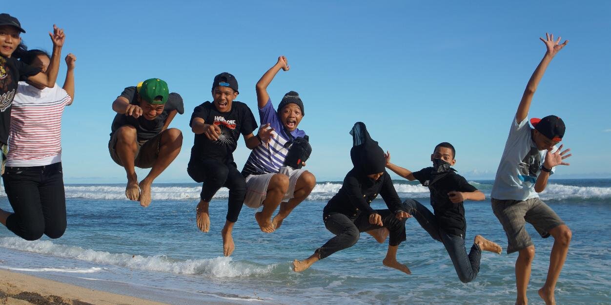 _purnafari's profile banner image