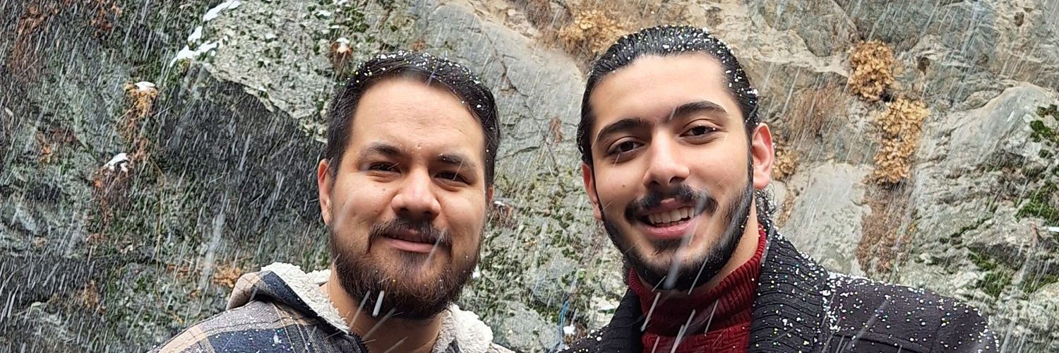 پیلُو من banner
