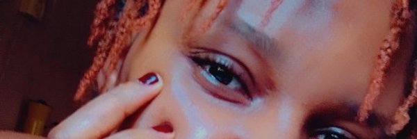 ChloeKim001 Profile Banner