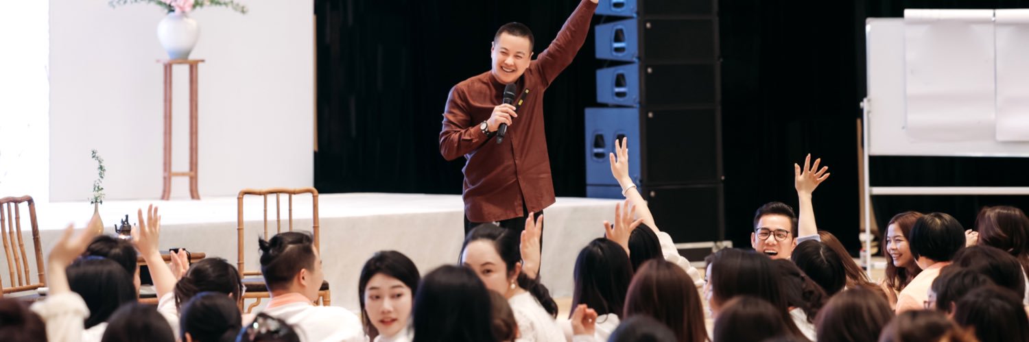 shiwei1033's profile banner image