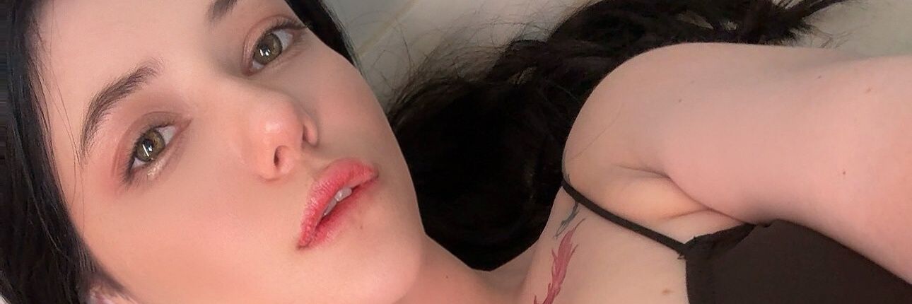 alinabeckerfan's profile banner image
