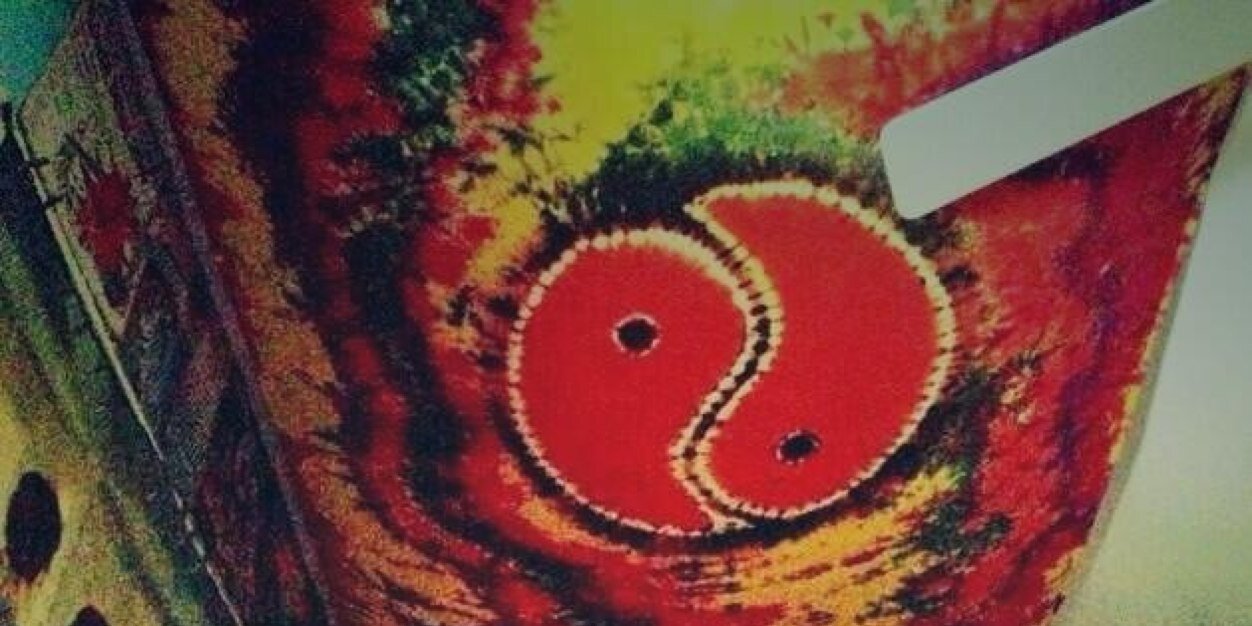 • banner
