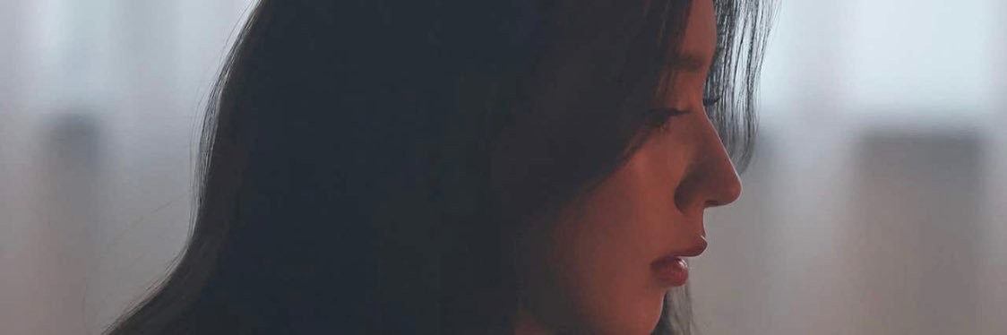 조미연 옆모습 banner