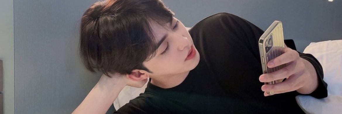ddeonghanie's profile banner image