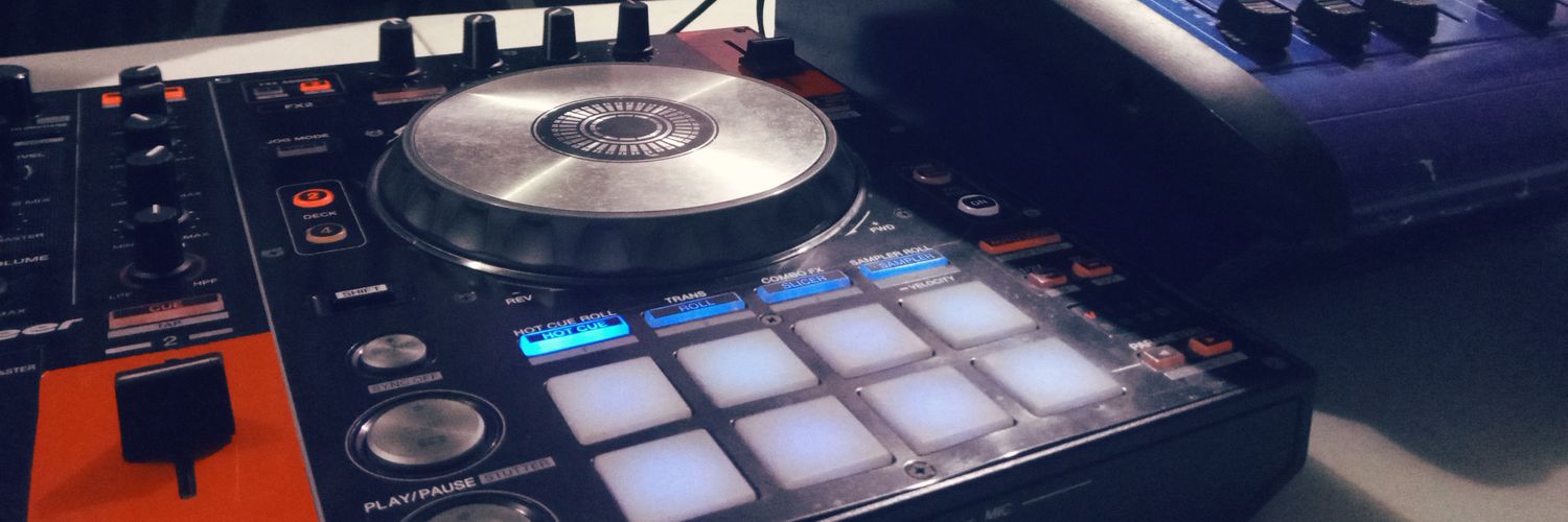 deejay_selecta's profile banner image