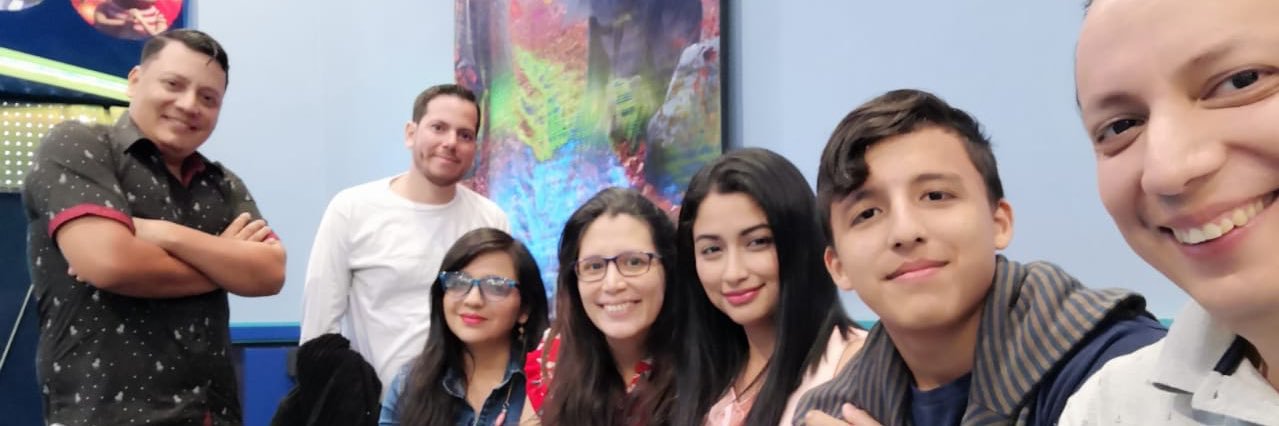 Alexandra Villacís C banner