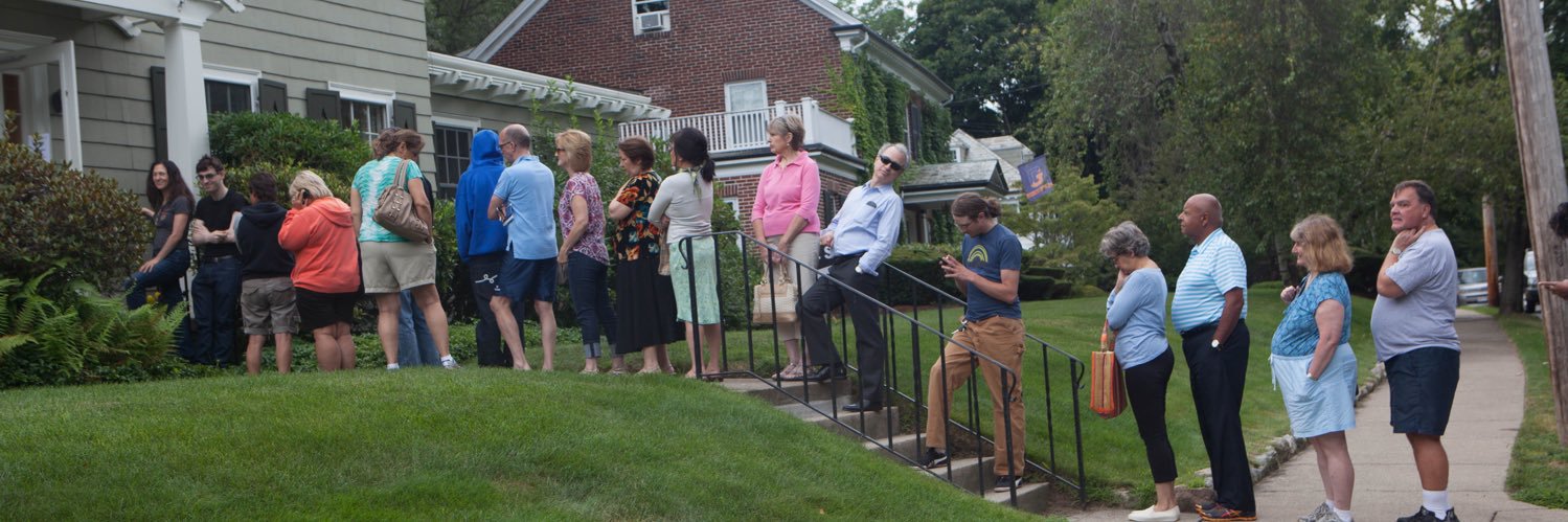 Hunt Estate Sales banner