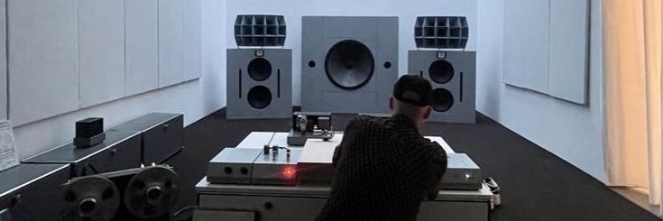 ☨'s banner