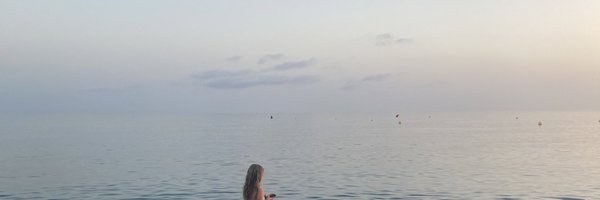 AnnaHiggo Profile Banner