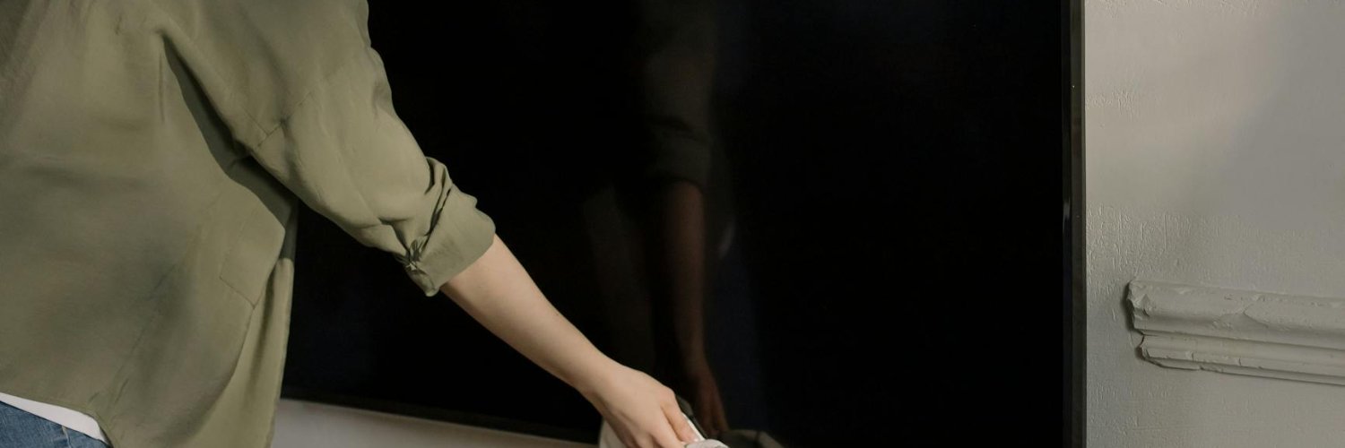 rossylealcaro's profile banner image