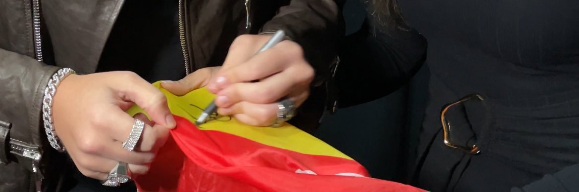 Ju Bueno 🍷 banner