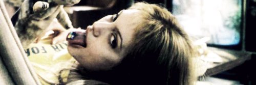 Cine, Interrupted banner