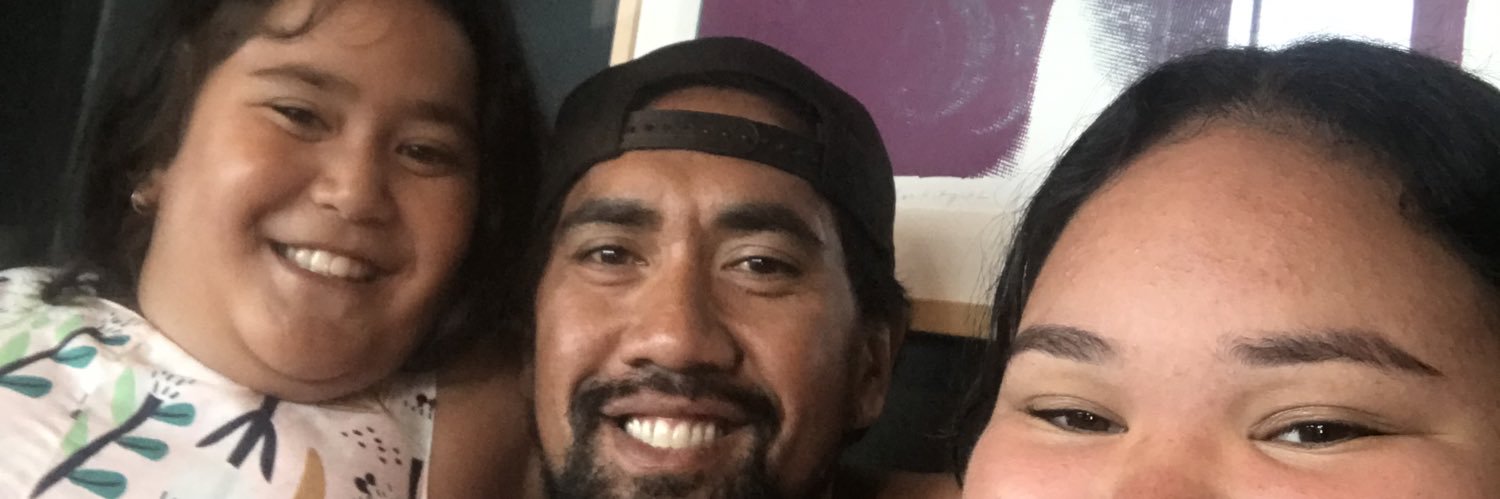 roarakua's profile banner image