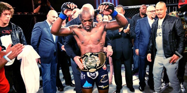 Dominique Robinson banner