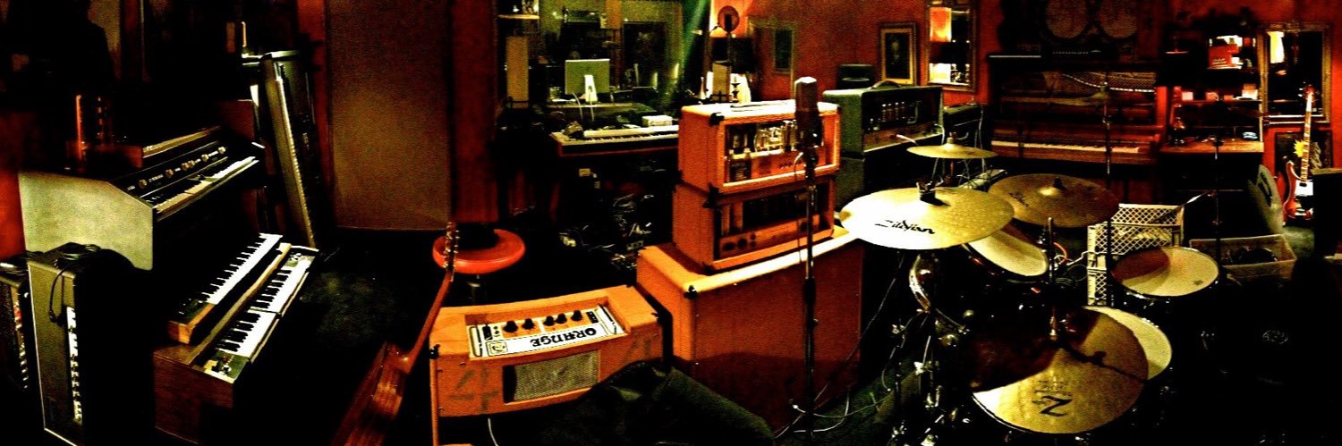 damonfox's profile banner image