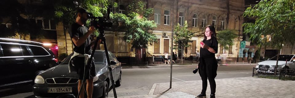 Carolina Reis banner