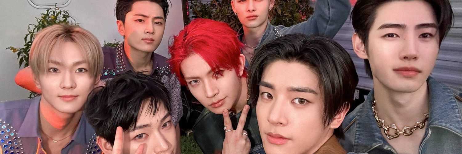 hoonieroom's profile banner image