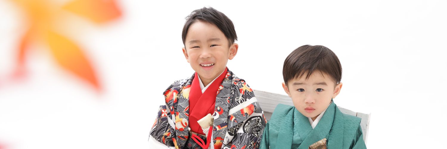 hiiiipom's profile banner image