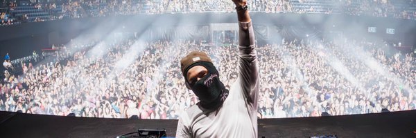 zzzoey808 Profile Banner