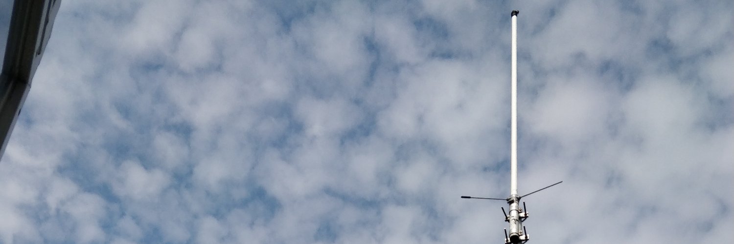 XieniX's profile banner image