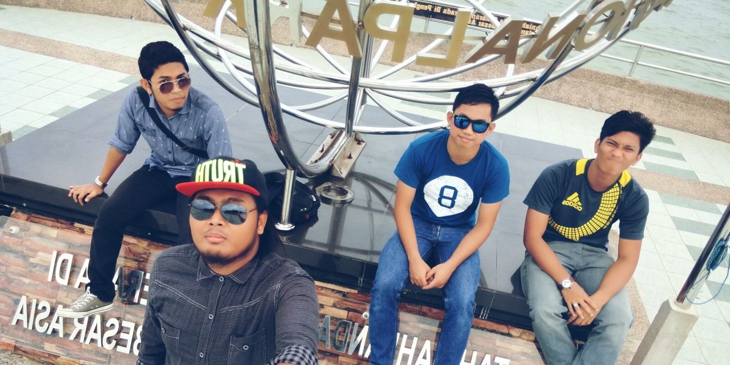 Azahari_yahya's profile banner image