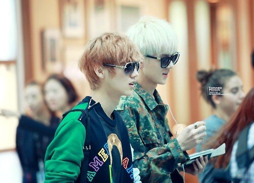 luhanxe's profile banner image