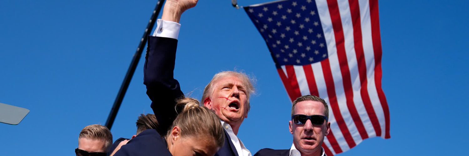 blueeyeson's profile banner image