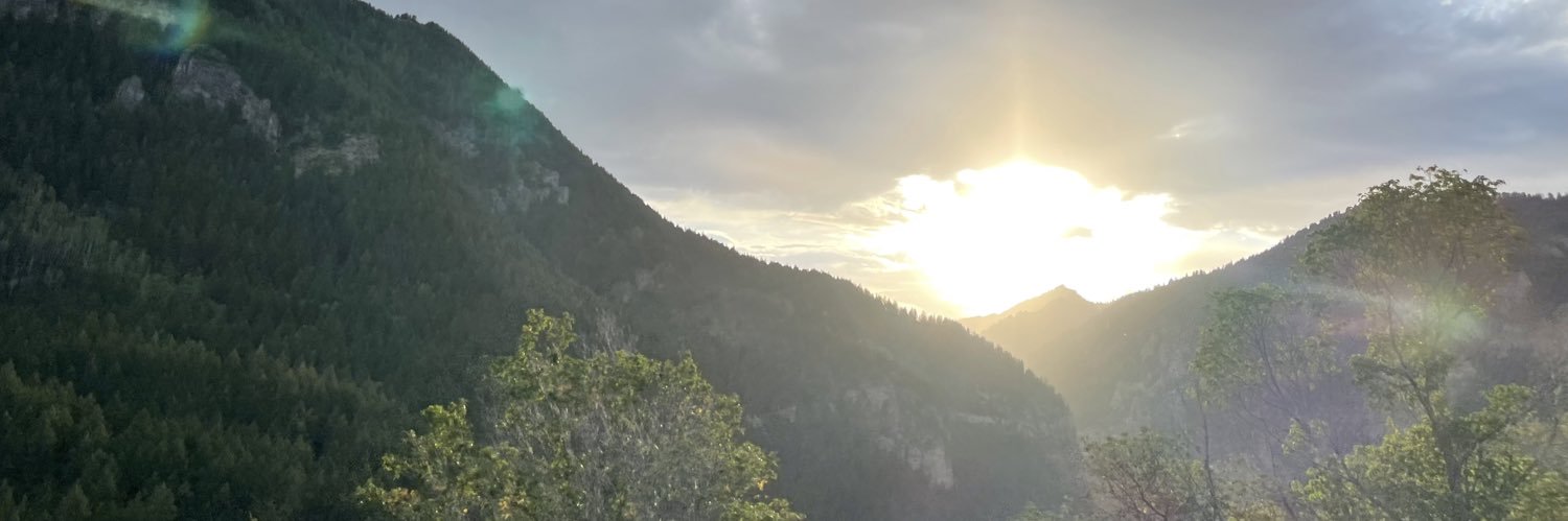 QueenMom823's profile banner image