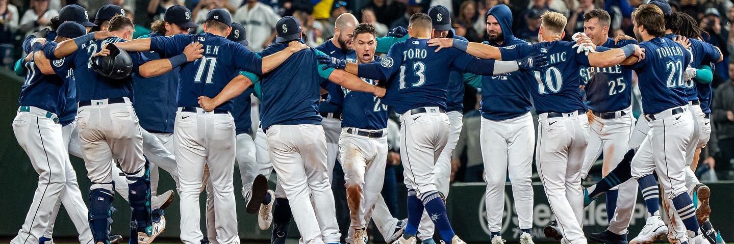 mariners girl af banner