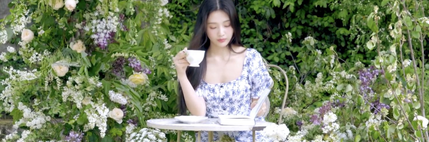 𝗟𝘂𝗻𝗮. banner