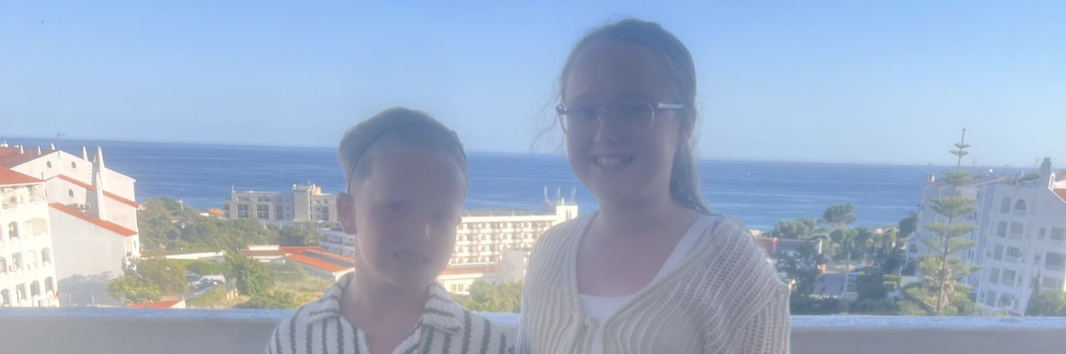 laurathomas141's profile banner image