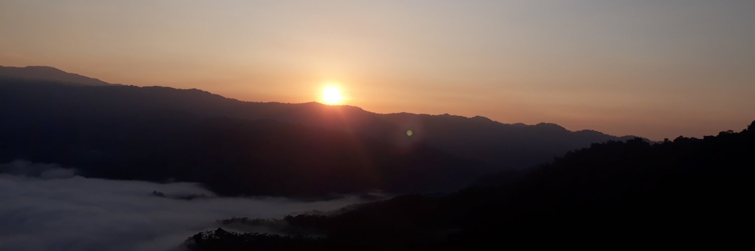 FahnisaFn's profile banner image