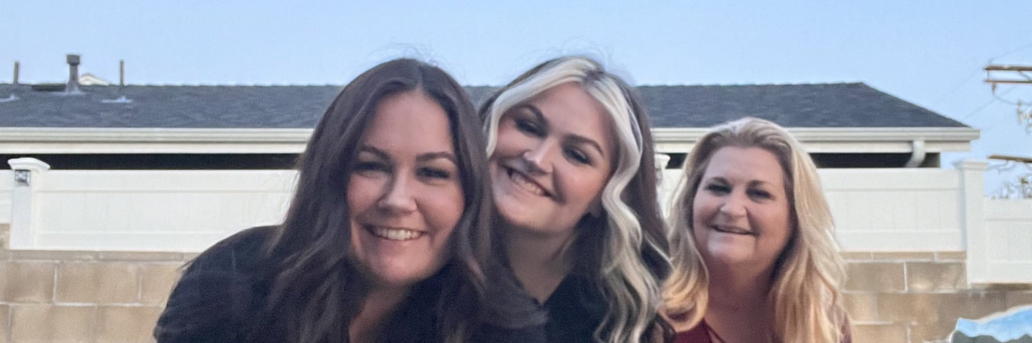 ashleyyywhiteee's profile banner image