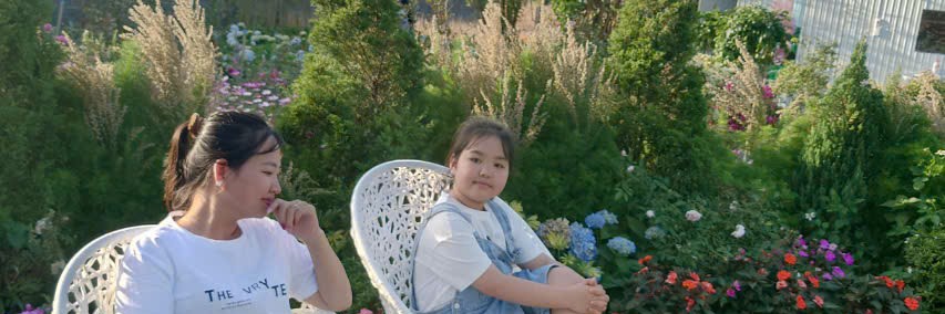 LylyPhan47's profile banner image